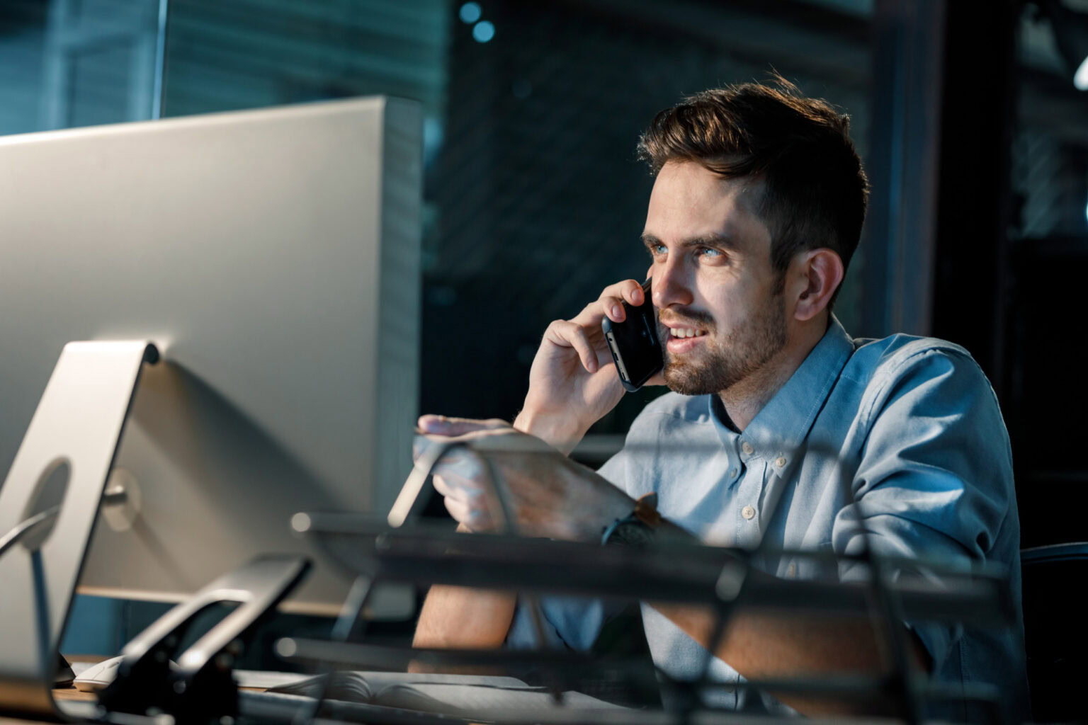 High-performance WordPress hosting, a system administrator on the phone
